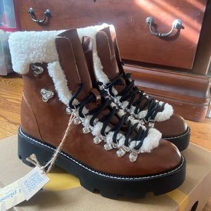 Cool planet by Steve Madden Cyclonee boots